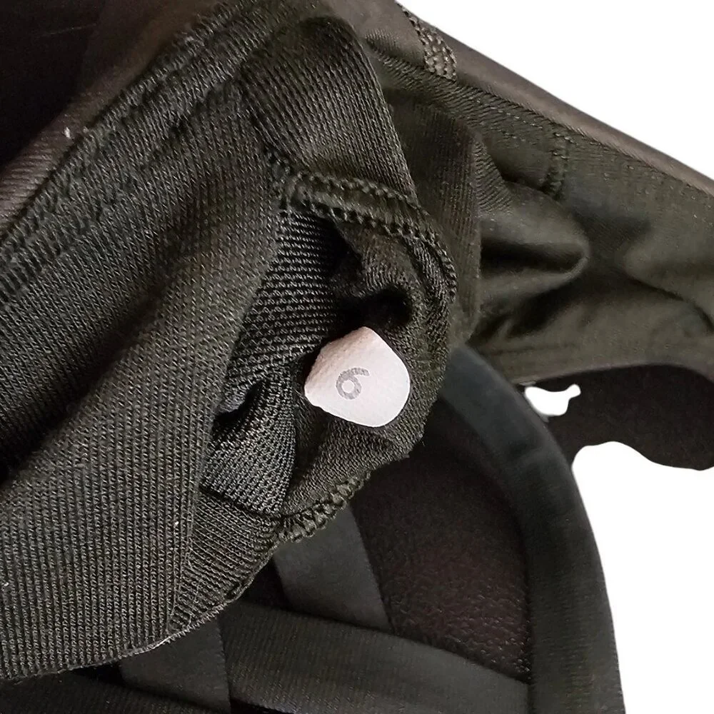 Lululemon All Sport Bra, Adjustable Back, Green, Camo, Sports Bra, Size 6 - Picture 4 of 6